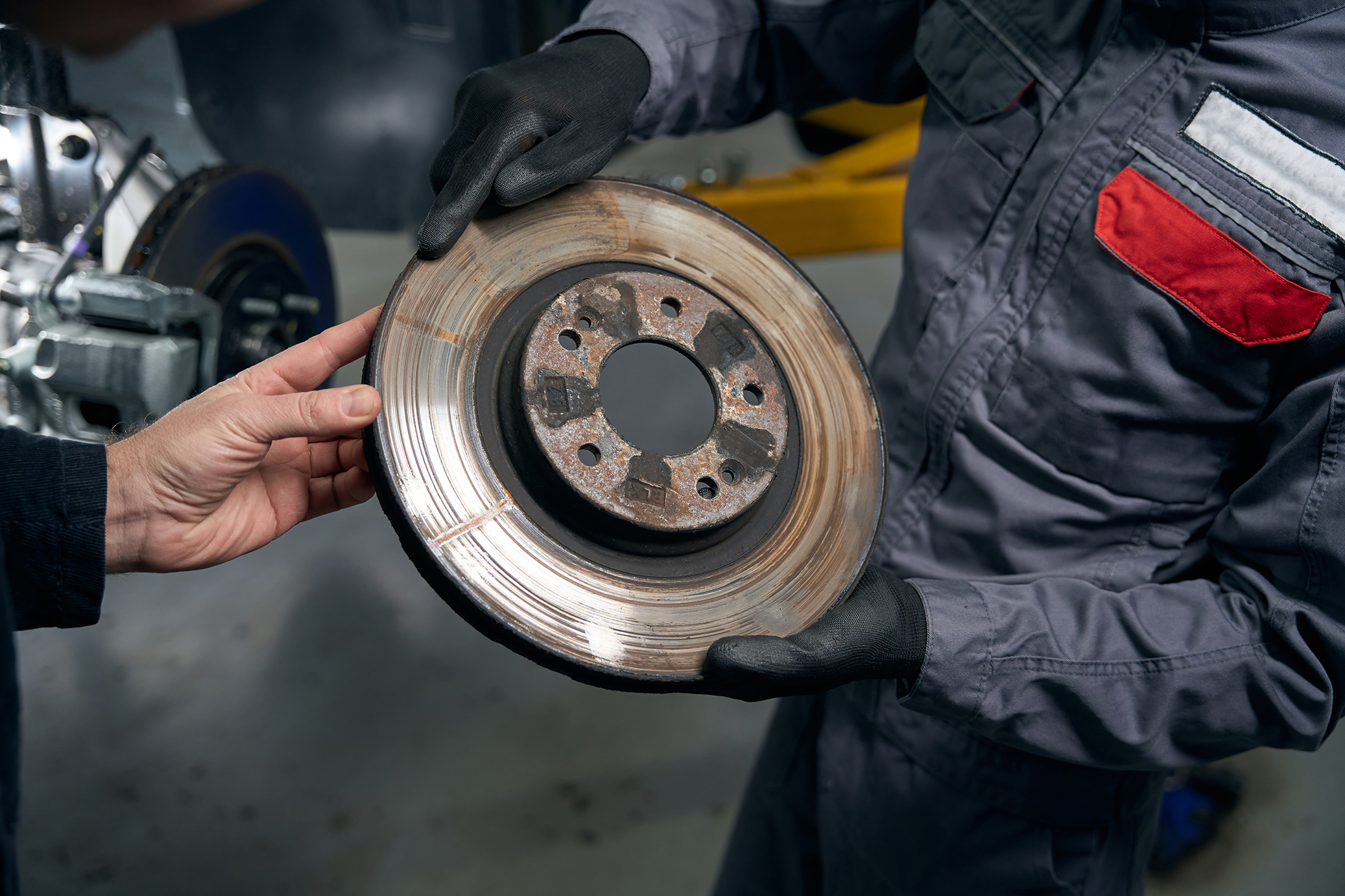 علت میخ کوب شدن ترمز